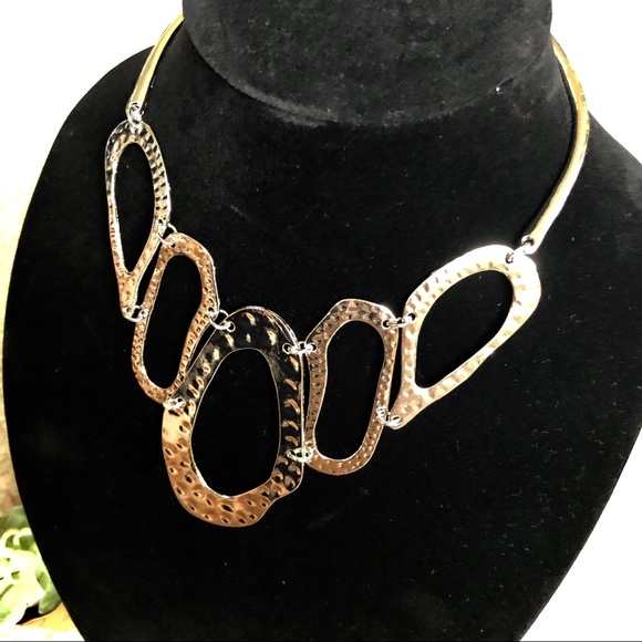 🔶 Bold statement necklace with earrings - Picture 2 of 3